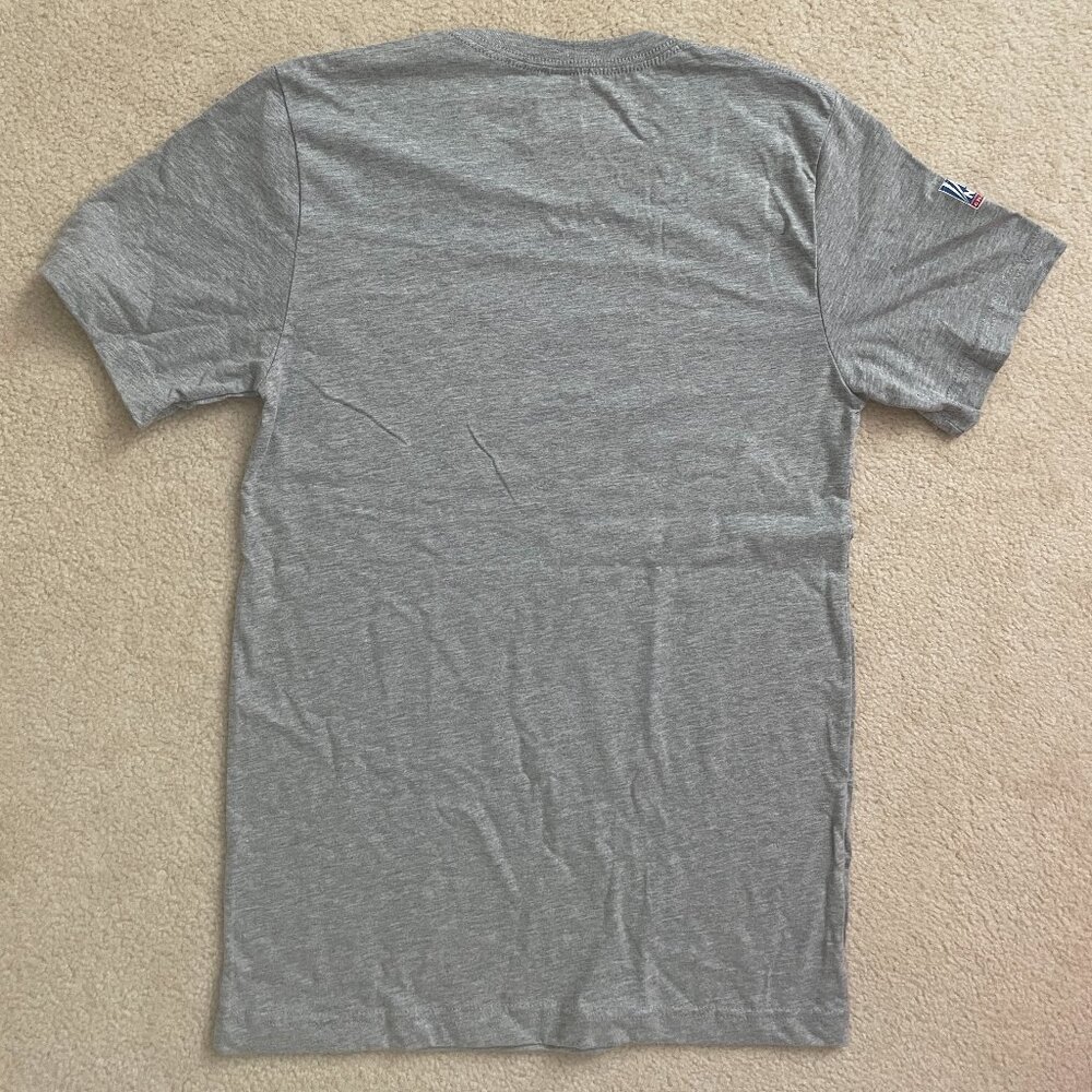 New Proud American Fox News T-Shirt, Heather Gray, Small - Picture 4 of 9